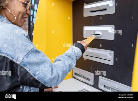 Inserting Credit Card In Atm Hi Res Stock Photography And Images Alamy