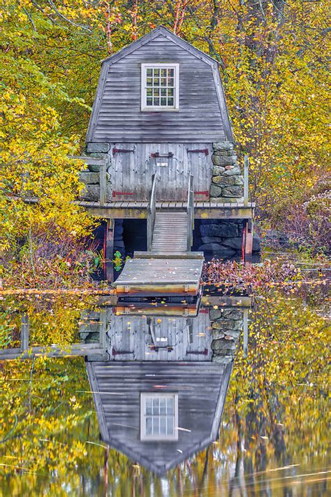 New England Fall Foliage Peak Colors Framing The Old Manse Boathouse At