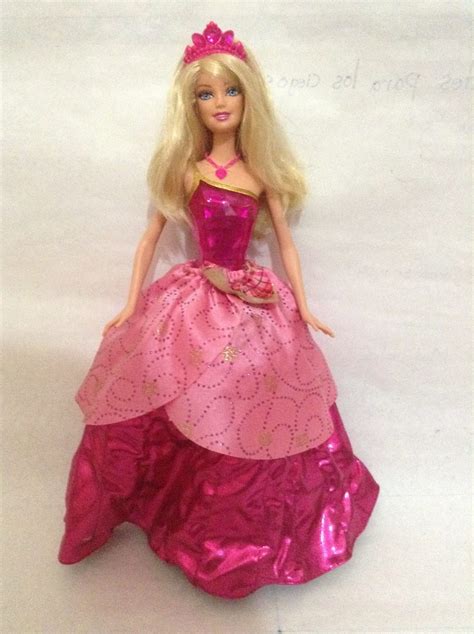 preciosa muñeca barbie princesa tori pelicula barbie princesa y cantante pelo rosa pfs