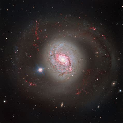 Ngc 1068 Uma Galáxia Espiral Deslumbrante Com Um Coração Ativo O