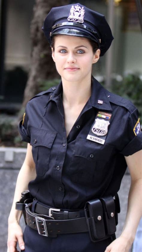 pin by 捷 高 on nypd police women military women military girl