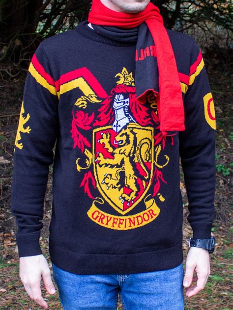 Harry Potter Gryffindor Crest Mens Knitted Jumper Buy Online At