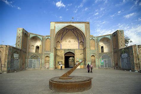 مسجد جامع قزوین، از کهن‌ترین مسجد جامع ایران کجارو