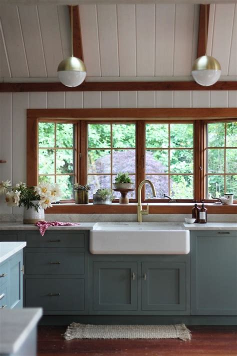 Decorating Modern Farmhouse When Stuck With Wood Colored Trim Kitchen