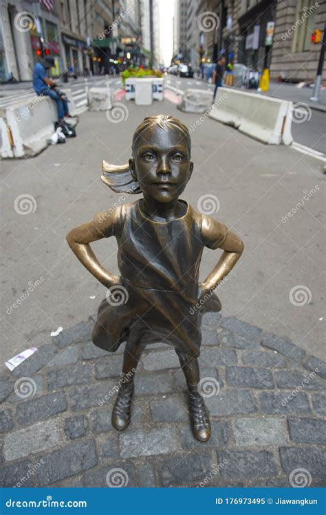 Fearless Girl Statue Manhattan New York City Usa Editorial Image