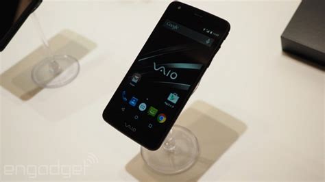 Дебютный смартфон Vaio представлен официально 8 фото 24gadgetru