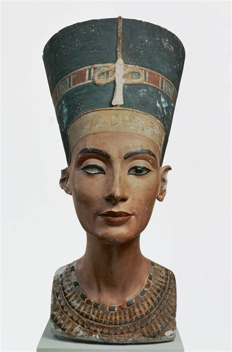 Queen Nefertiti Has Tomb Of Tutankhamuns Mother Been Found Science