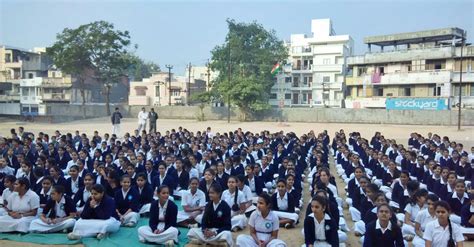 Home Maharani Girls High School
