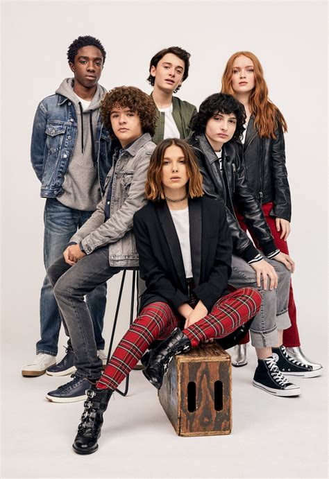 sadie sink and the stranger things cast rolling stone columbia photoshoot 2019 sadie sink