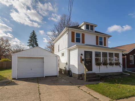2442 Station Rd Erie Pa 16510 Zillow