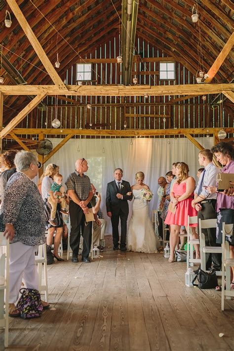 Rustic Wedding At The Enchanted Barn In Hillsdale Wijames Stokes