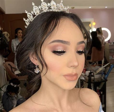 pin by yesenia torrico on make up quince hairstyles quincenera makeup gold makeup looks