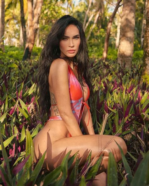 Megan Fox Makes Jaws Drop With Scorching Hot Bikini Photoshoot Check Out The Divas Sexy