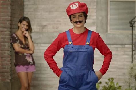 Watch Penelope Cruz Is Super Mario In New Ad For Nintendo 3ds Bennett
