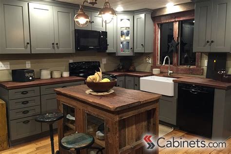 Beautiful custom kitchen in a new build. Pin by Barb Menard on Kitchen 3 | Rustic kitchen cabinets ...