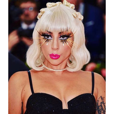 Lady Gagas 2019 Met Gala Look Platinum Bob And Hair Bows