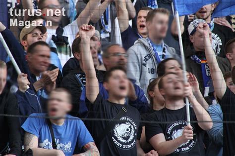 Das berichtet der fanblog dieblaue24. Foto: 1860 München Fans, Ultras in Duisburg 2016 - Bilder ...