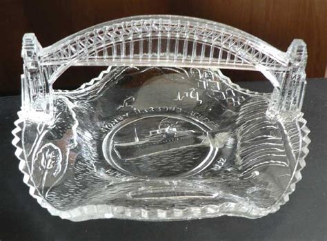 Crown Crystal Harbour Bridge Dish Australian Art Glass And Paperweights