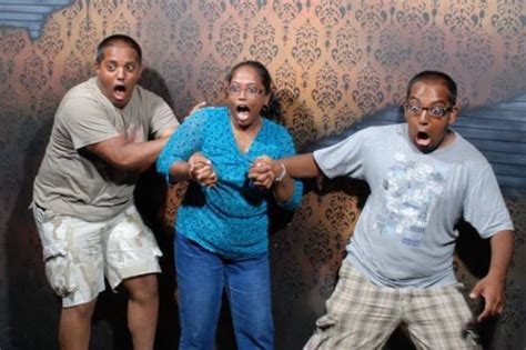 50 Hilariously Ridiculous Haunted House Reactions