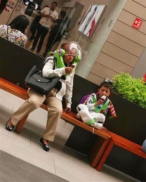 Grandmas Are The Best 😭😭😭 This Duo Was Captured Outside A Toy Story 4 Screening Twitte Life