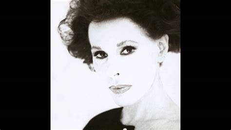 Born september 22, 1934, to a milanese family, italian singer ornella vanoni spent most of her twenties alternating between theater (her debut was in 1957 with federico zardi's i giacobini) and music. ORNELLA VANONI Roccia - YouTube