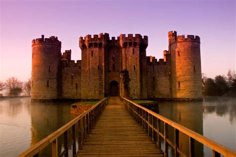 33 Beautiful Castles To Visit In England In Pictures