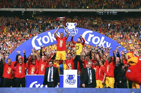 De wedstrijd in de 1/16e finales van de beker van belgië tussen kv mechelen en cercle brugge wordt niet op zaterdag 24 november, maar op maandag 26 november (20u45) gespeeld. Toch geen 'bye' in plaats van KV Mechelen bij bekerloting ...