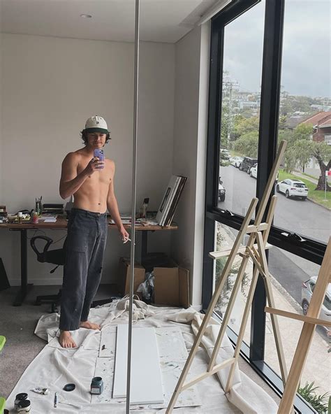 Alexis Superfan S Shirtless Male Celebs Sam Corlett Shirtless IG Pics