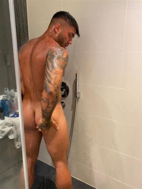 Nsfw Reality Star Rogan Oconnor Goes Frontal Tells Performers To