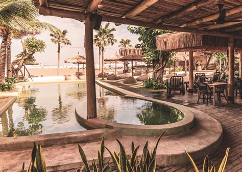 30 Best Sunset Bars In Bali With Ocean Views Galore Honeycombers Bali Bali Beaches Best