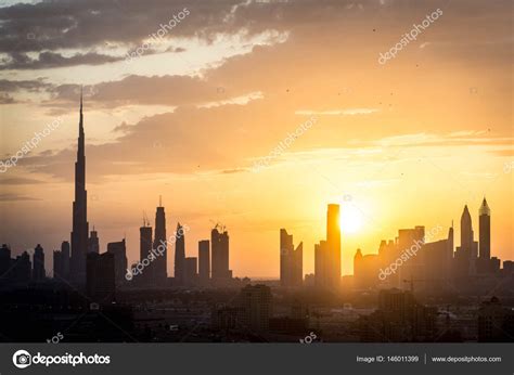 Dubai Skyline At Sunset — Stock Photo © Oneinchpunch 146011399