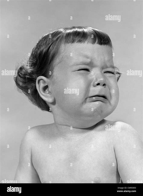 Baby Crying 1950s Hi Res Stock Photography And Images Alamy