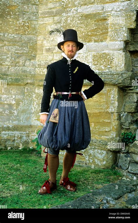 English Tudor Period Gentleman Gentry Costume Fashion Fashions Late