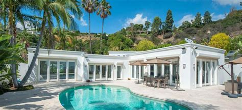 Penelope Cruzs Former Home In Los Angeles Until December 2011