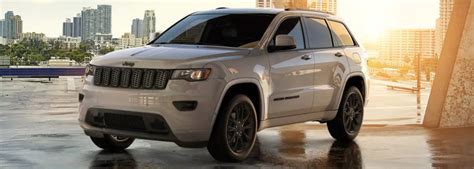 2023 Jeep Grand Cherokee Mpg Ratings Landers Dodge Chrysler Jeep Ram