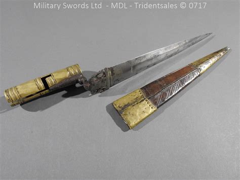 Italian Hunting Bayonet C 1700 Michael D Long Ltd Antique Arms And Armour