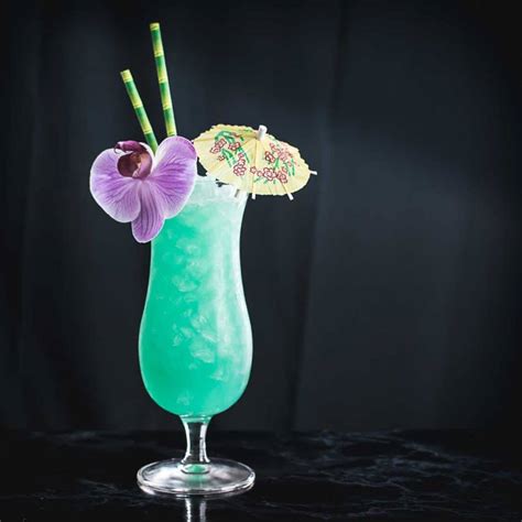 Blue Hawaii Cocktail Rezept Mit Rum And Blue Curaçao