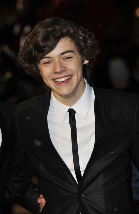 Harry released his debut solo single sign of the times on april 7, 2017. Harry Styles & His Glorious Hair Evolution | Billboard