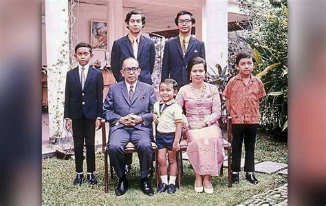 Jun 24, 2021 · kuala lumpur (june 24): Najib Razak family photo | Newsmakers most popular photos ...