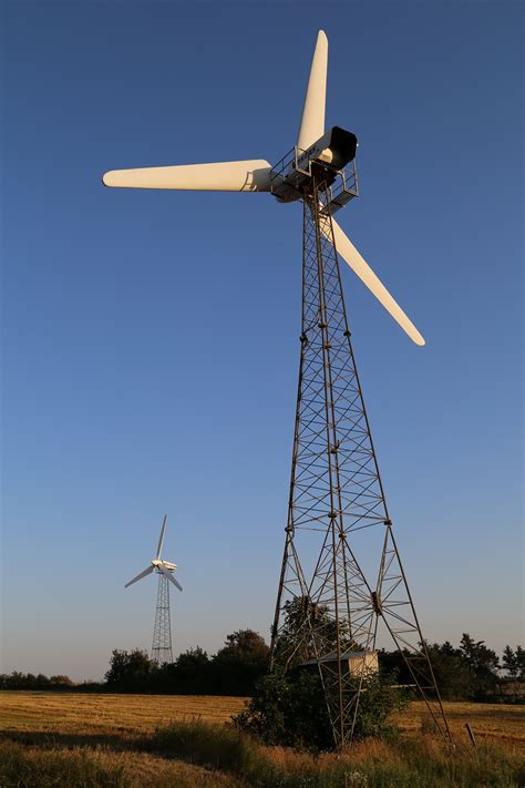 Vestas has invested heavily in china, the united states, europe, and asia, with the strategy of making wind power financially competitive, predictable. Vestas HVK V10 - 22,00 kW - Windkraftanlage