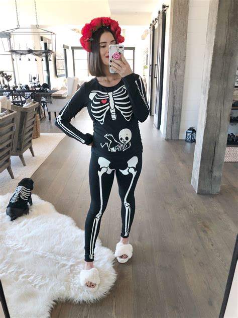 10 Maternity Halloween Costumes That Show Off Your Bump Artofit
