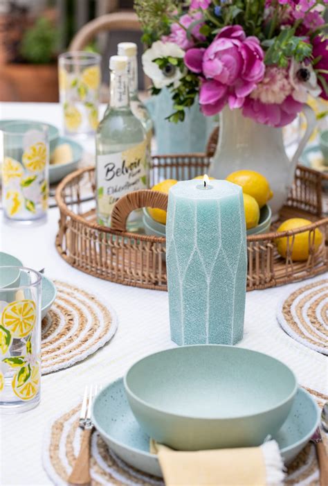 Tips and Ideas for an Outdoor Table Setting - Dining Al Fresco