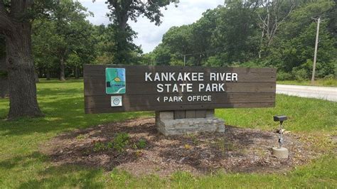 Hike Through Illinois Kankakee River State Park Then Dine At Jimmy Jo