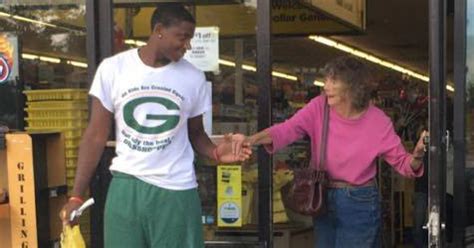 High Schoolers Random Act Of Kindness Goes Viral