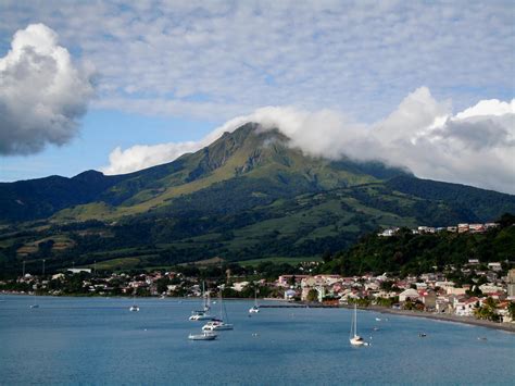 Martinique (an island and overseas department of france in the caribbean). Martinica - NeoTours: Tour Operator per Stati Uniti ...