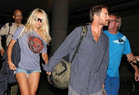 Pam Anderson Is Reportedly Single Again Pamela Anderson Zimbio