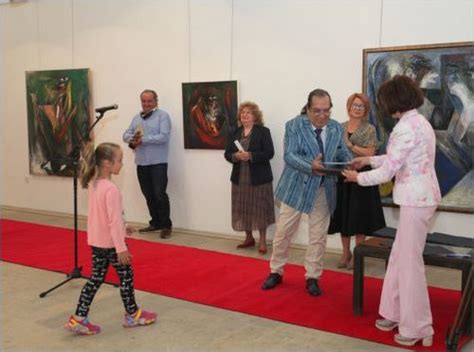 НДФ „13 века България“ с дарение за Националния детски конкурс за рисунка към наградата „Захарий