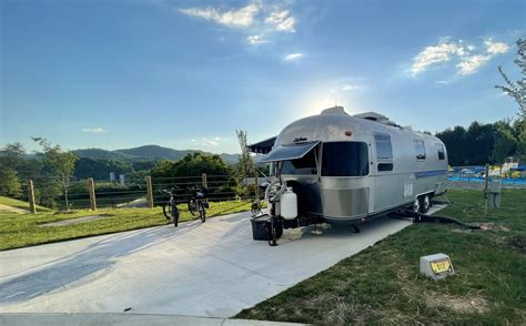 Camp Margaritaville RV Resort and Lodge - My Pigeon Forge