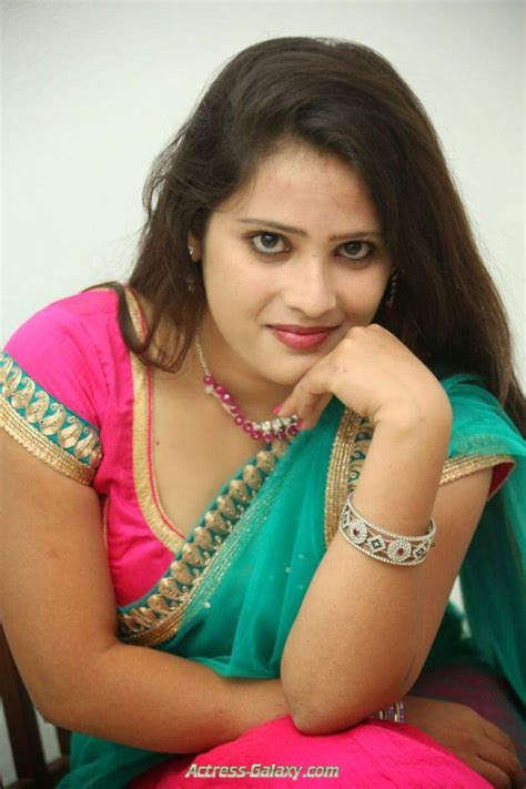 Anusha Parada Hot Photos In Saree Side View 10 Actress Galaxy