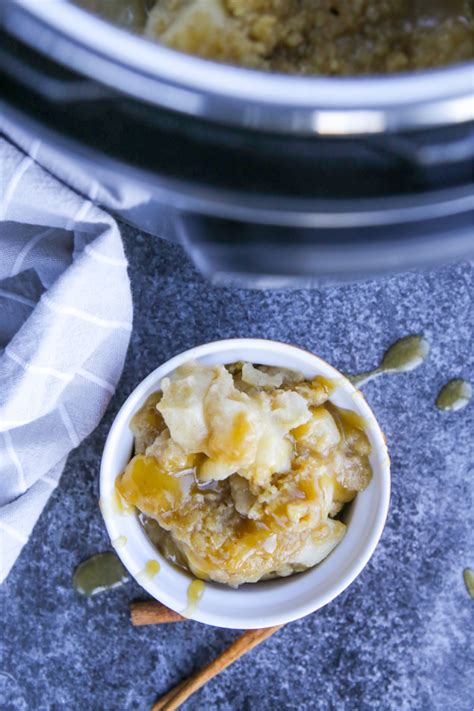 And here, the pressure cooker isn't the only time saver. Instant Pot Apple Crisp - Salted Caramel Apple Crisp ...